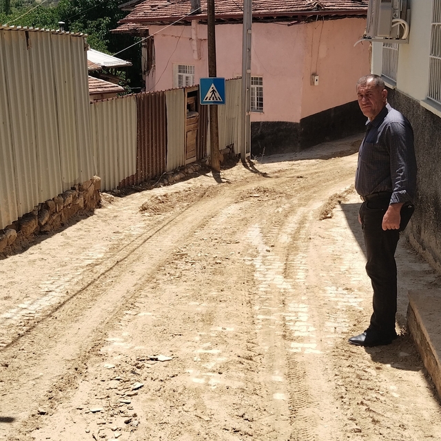 Sel suları köyü esir aldı, maddi hasar meydana geldi