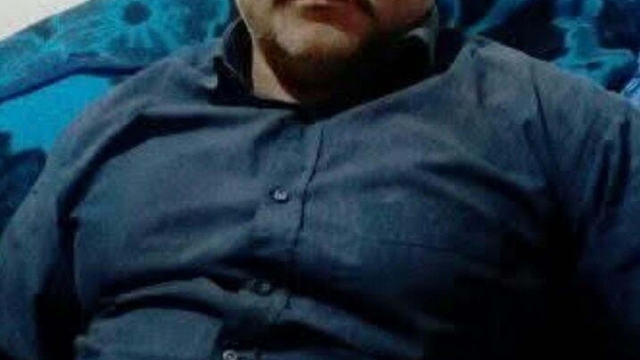 Devrilen traktörünün altında kalıp, öldü; kaza kamerada