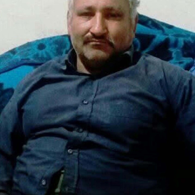 Devrilen traktörünün altında kalıp, öldü; kaza kamerada