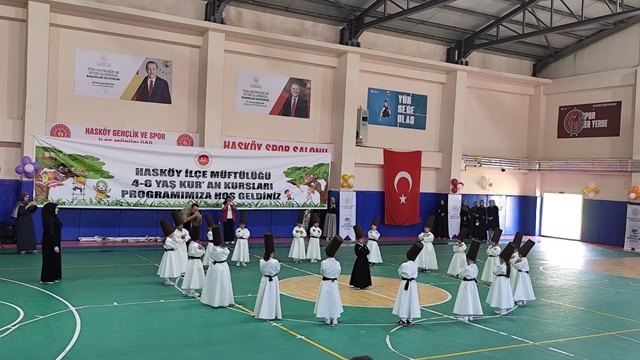 Hasköy'de 4-6 yaş Kur'an Kursu öğrencileri mezuniyet heyecanı yaşadı