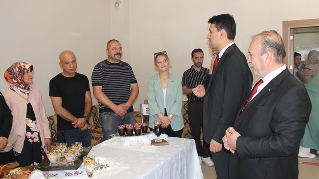 Beylikovalı kursiyerler belgelerini aldı