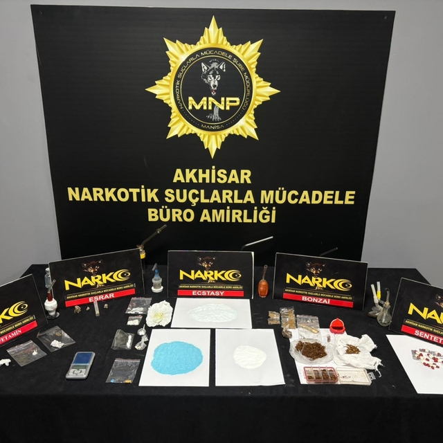 Manisa'da uyuşturucu operasyonunda 21 şüpheli tutuklandı