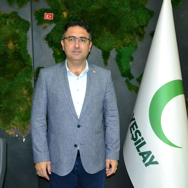Yeşilay ve Ziraat Katılım'ın "Bağımsız Kart" projesi Manisa'da tanıtıldı