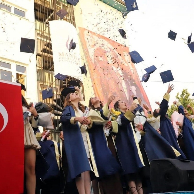 Manisa CBÜ mezunlarını törenle uğurladı