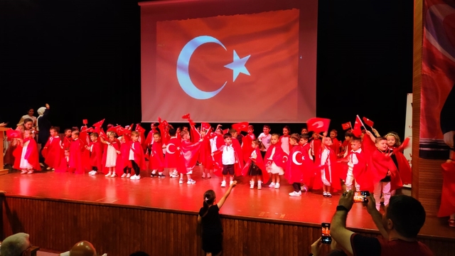 Vezirköprü'de miniklere belge töreni