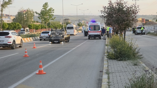 Van'da trafik kazası: 2 yaralı