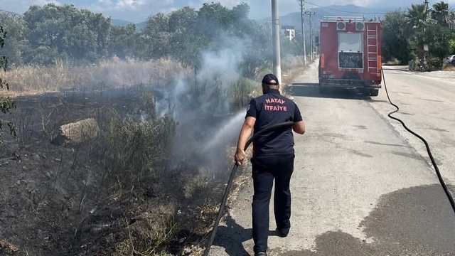 Arsuz'da bahçe yangını