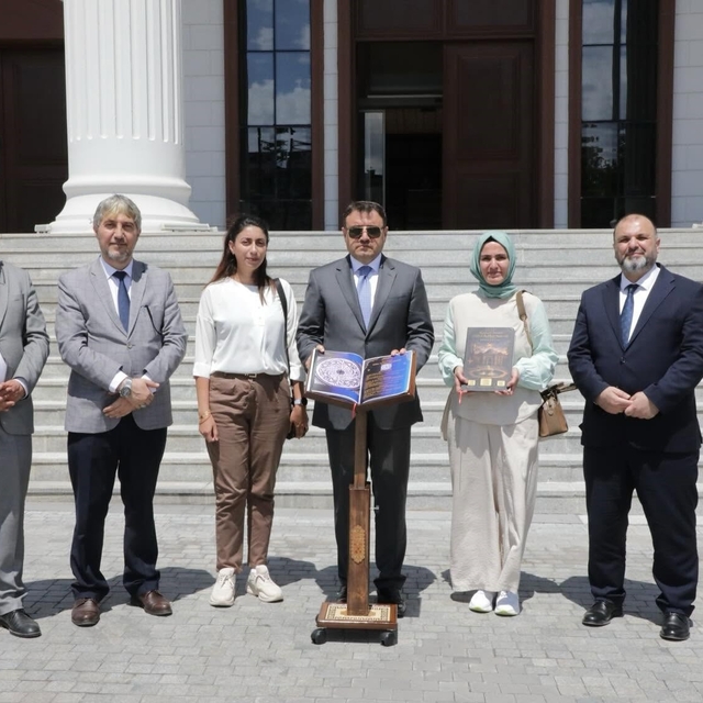 Kütahya Ulu Camii'nde 'Karekodlu Dijital Rehber Sistemi' hizmete girdi