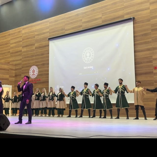 Van'da "Azerbaycan-Küresinliler Kardeşlik ve Gönül Köprüsü" programı düzenl...