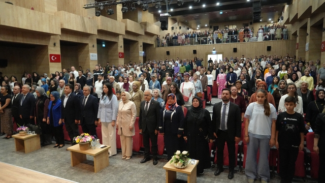 'Nahita'nın Renkleri Defilesi' büyük beğeni topladı