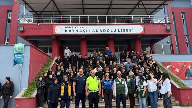 Sigaranın zararlarına dikkat çektiler
