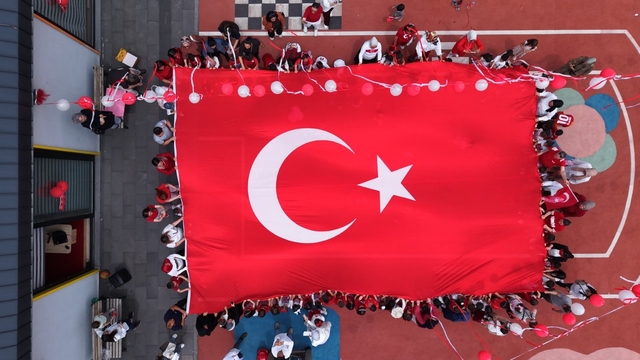 Büyükşehirin çocuk kütüphanesi miniklerinden a milli takıma yürekleri ısıtan destek