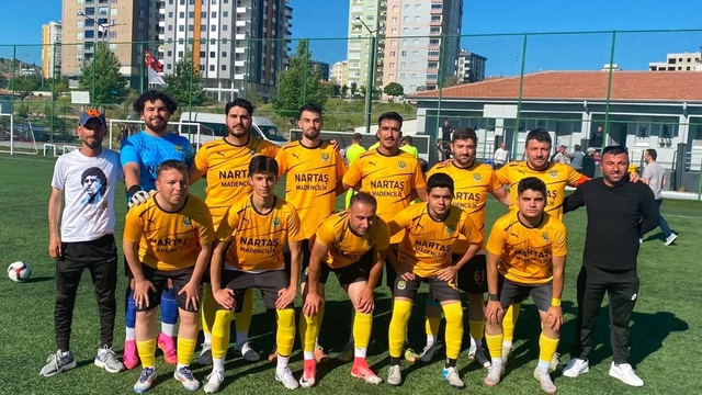 Yerköyspor şampiyonluğa çok yakın
Yerköyspor Başkanı Hacı Yusuf Şahin: "Şampiyonluğa son bir adım"