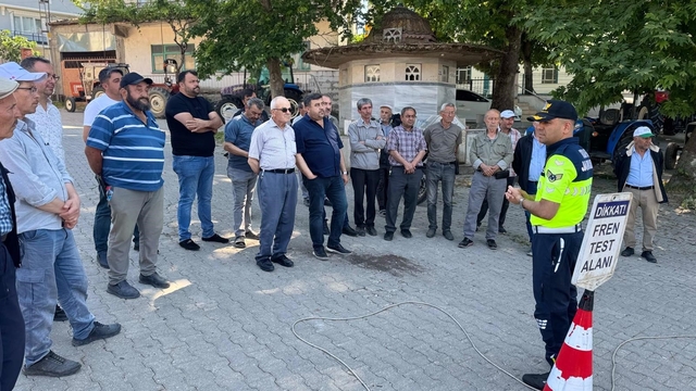50 traktör sürücüsüne eğitim verildi