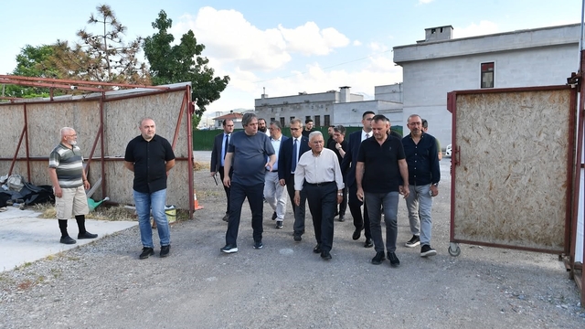 Başkan Büyükkılıç, Tarihi Kayseri Mahallesi'nde 3. etap çalışmalarını yerinde inceledi