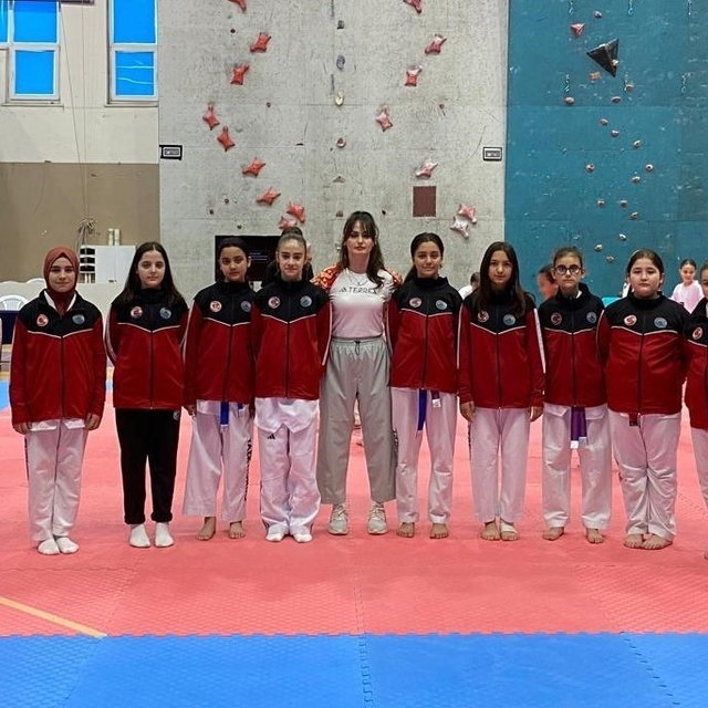 Tekvando İl Şampiyonası'nda İlkadım rüzgarı