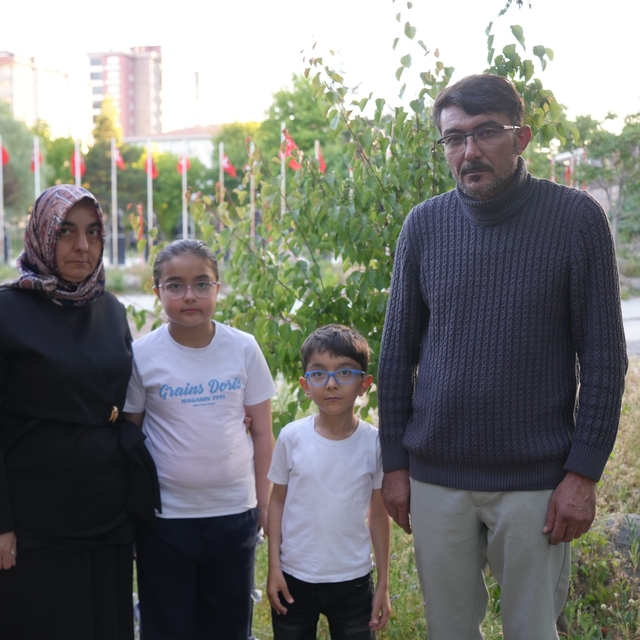 Hem evladını kaybetti hem 2,7 milyon lira borçlu çıktı
Kızını kaybeden aile...
