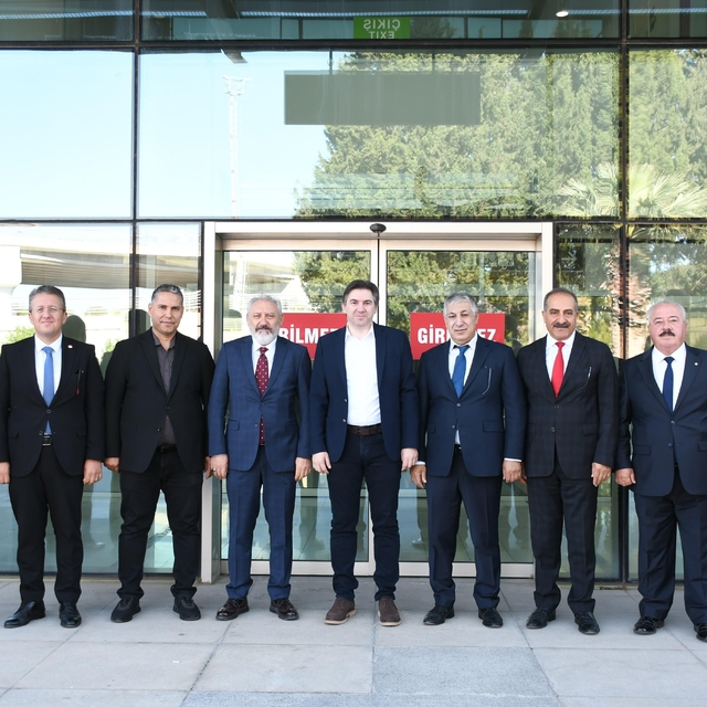 Türkiye Yüzyılı'nın tarımsal üretim üssü
Türkiye'nin tarımdaki dev hamlesi...
