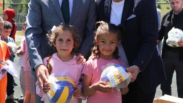 Gaziköy'e spor desteği