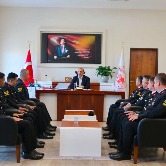 Kaymakam Erdoğan jandarma personelini ağırladı