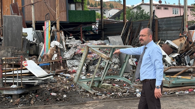 Tosya Belediyesi'nden Oto Sanayi Bölgesi'nde çevre temizliği