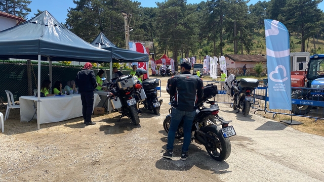 Motosiklet tutkunları Dursunbey'deki festivalde bir araya geldi