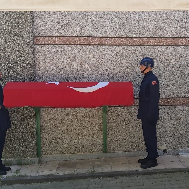 Kıbrıs gazisi, son yolculuğuna uğurlandı