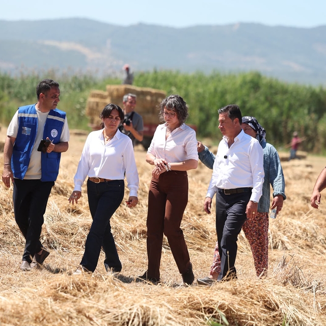 Ekinanbarı'nda üreticinin yükünü hafifleten destek