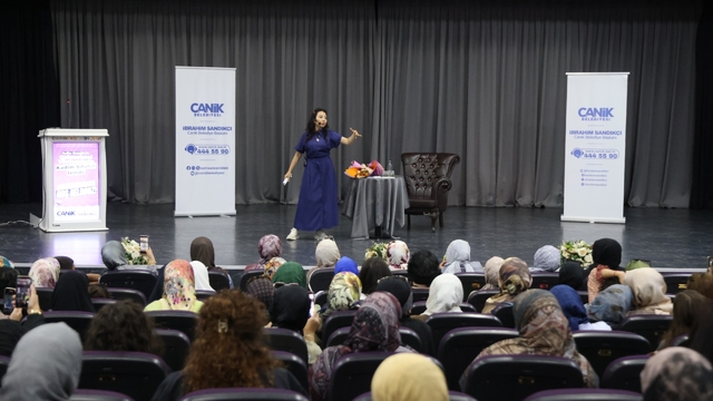 Canik'te "Geleneksel Yöntemlerle Kadim Şifanın İzinde" Konferansı