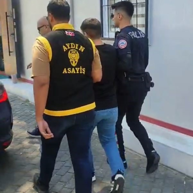 Hırsızlıktan aranan 2 hükümlü yakalandı