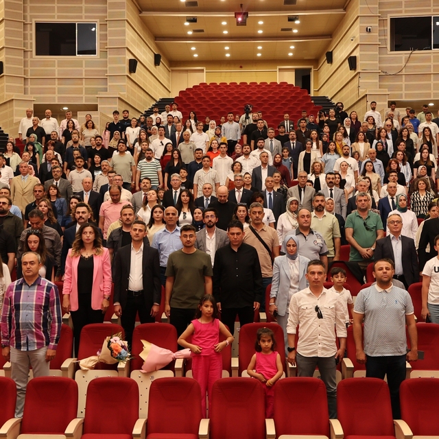ERÜ'de '2025 Başarı Ödül Töreni' düzenlendi