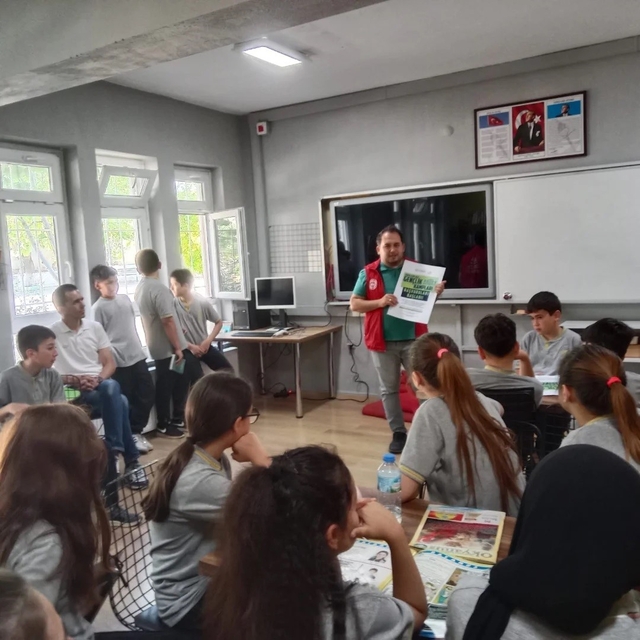 Menteşe'de gençlik ateşi yakıldı
Bu yaz gençler gençlik kamplarında buluşuy...
