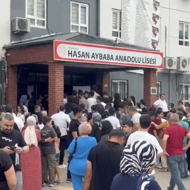 Osmaniye'de LGS'de 8 bin 316 öğrenci hayalindeki lise için ter döktü