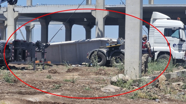 Fabrika inşaatında beton blok, işçilerin üzerine düştü: 1 ölü, 1 yaralı