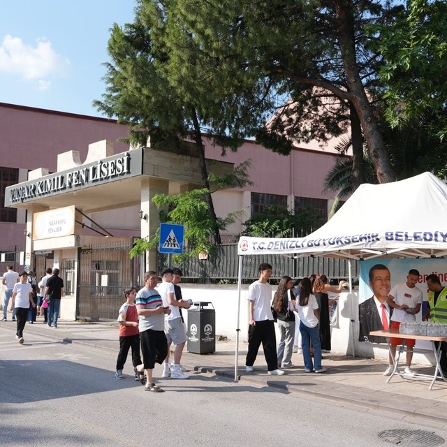 Denizli Büyükşehirden LGS'ye giren öğrencilere destek