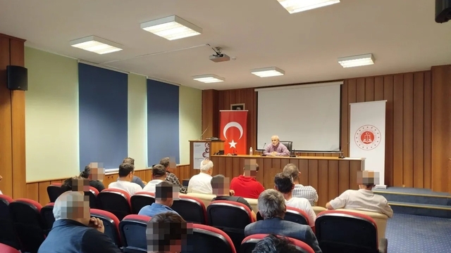Boyabat'ta hükümlülere "İslamiyet'te sevgi ve merhamet" semineri