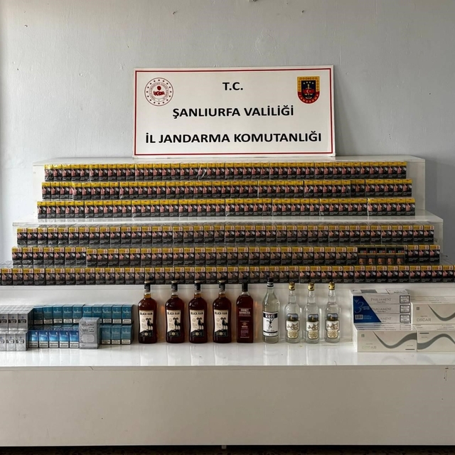 Şanlıurfa'da 2 bin 558 paket gümrük kaçağı sigara ele geçirildi