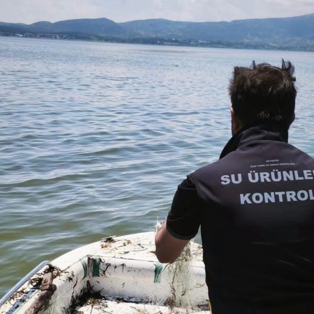 Gölde kaçak avlanmaya geçit yok
Jandarma ve tarım ekiplerinden ortak deneti...