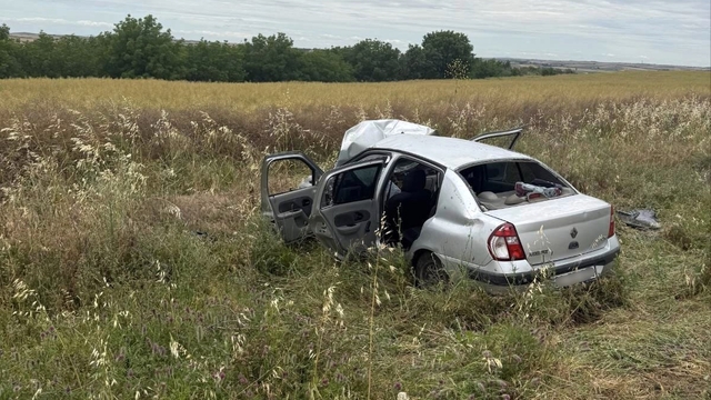 Yoldan çıkan otomobil, takla attı: 4 yaralı