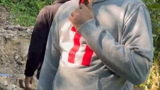 Eşyaları dere kenarında bulunan şahıs için arama çalışması başlatıldı