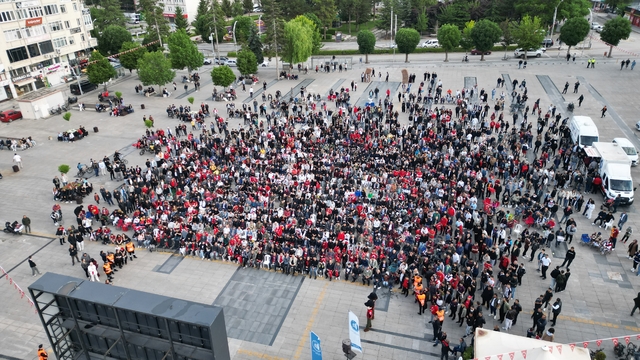 Çorum'da yüzlerce vatandaş A Milli Futbol Takımı'nı birlikte destekledi