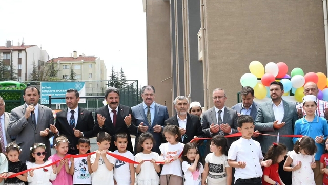 Eskişehir'de Kur'an kursu öğrencileri yeni spor tesislerine kavuştu