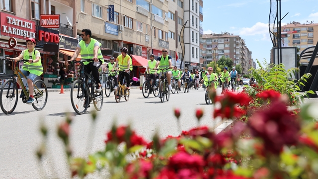 Pedallar, sağlık için çevrildi