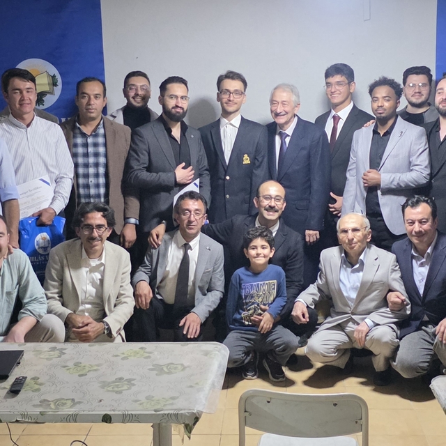İhlas Vakfı Kütahya Huzur Erkek Öğrenci Yurdu'nda mezuniyet heyecanı
