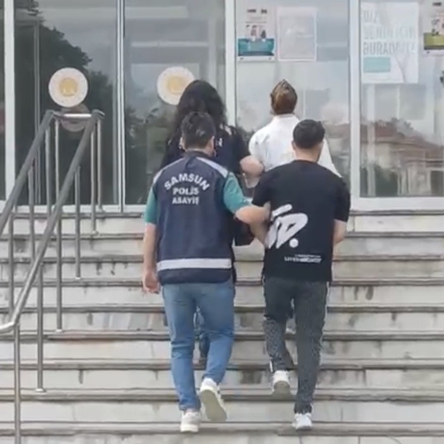 Vezirköprü'de ev soyguncuları tutuklandı