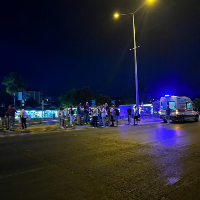 Otomobilin çarptığı turist hastanede öldü