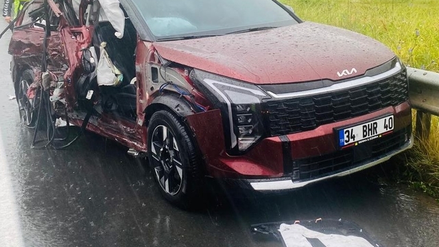 Ordu'da 3 aracın karıştığı kazada 6 kişi yaralandı