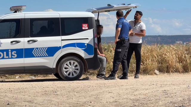 Tartıştığı eşinin otomobilini yaktı