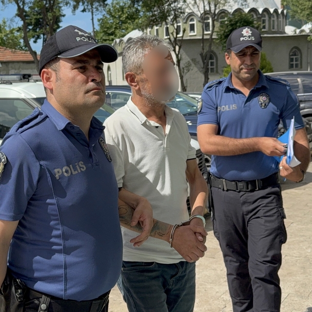 Kavga ettiği şahıs düşerek ağır yaralanınca gözaltına alındı
