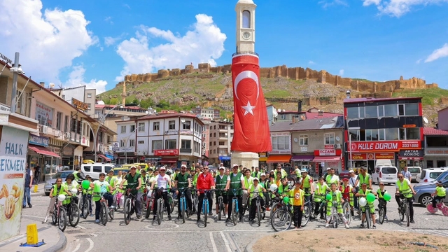 Bayburt'ta sağlıklı yaşam için pedallar çevrildi